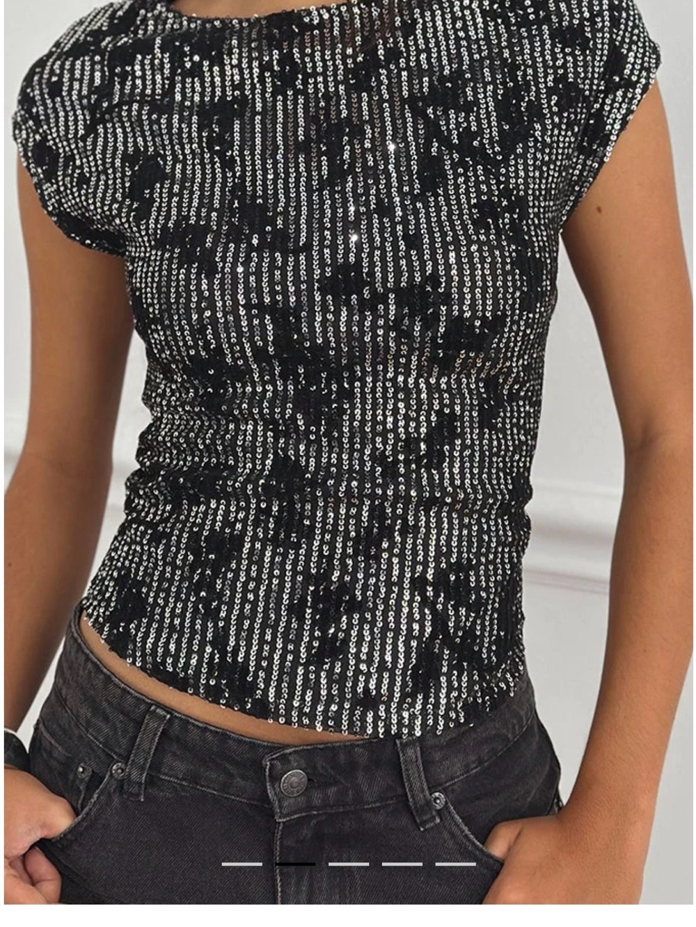 Motel Rocks Nova Top Floral Sequin Black